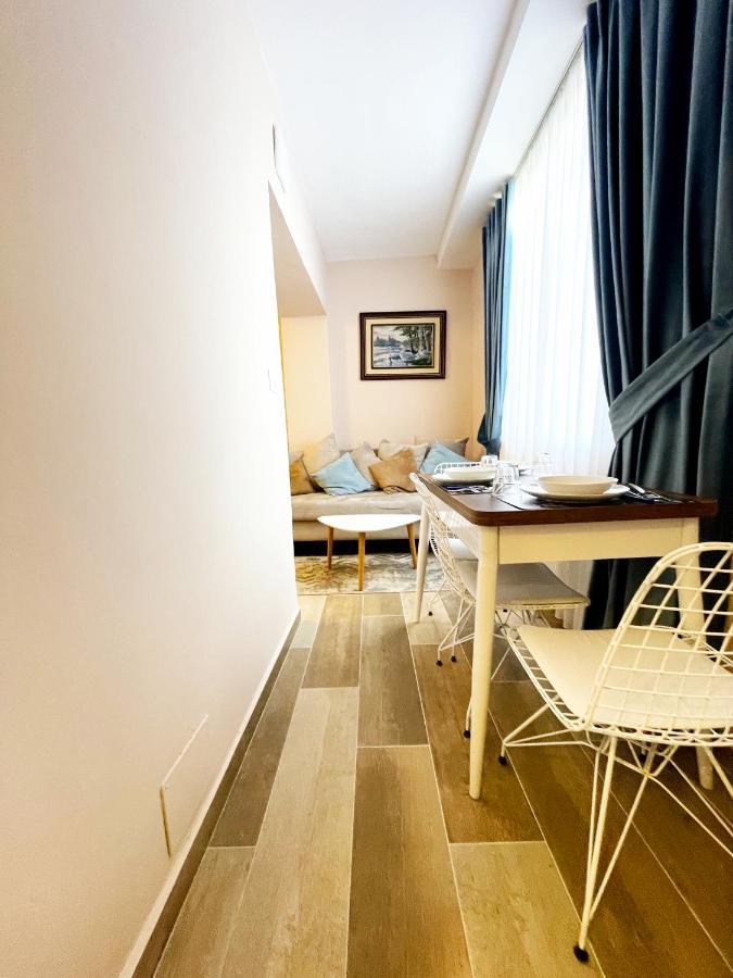 Peace Apartments Durrës Buitenkant foto