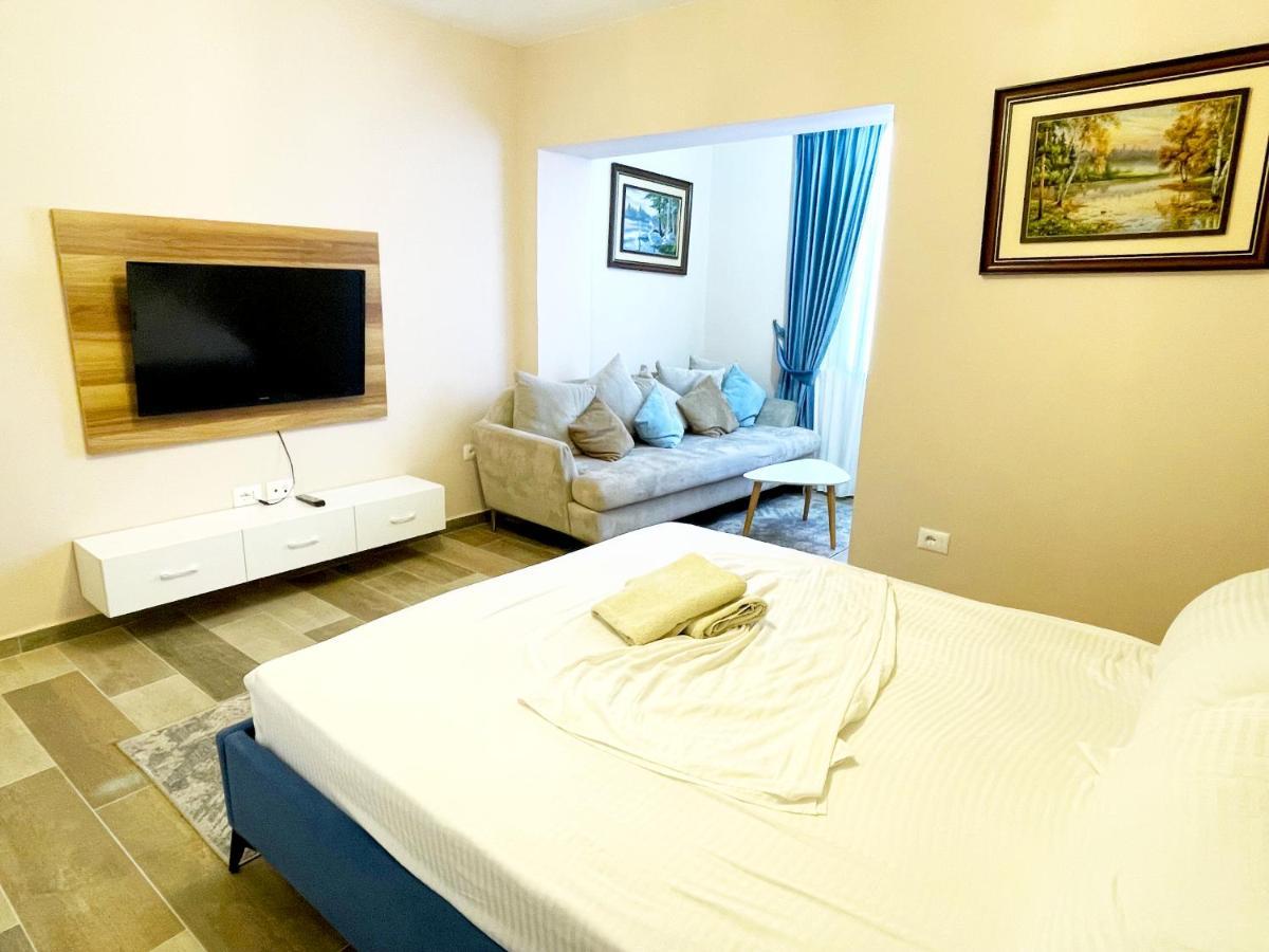 Peace Apartments Durrës Buitenkant foto