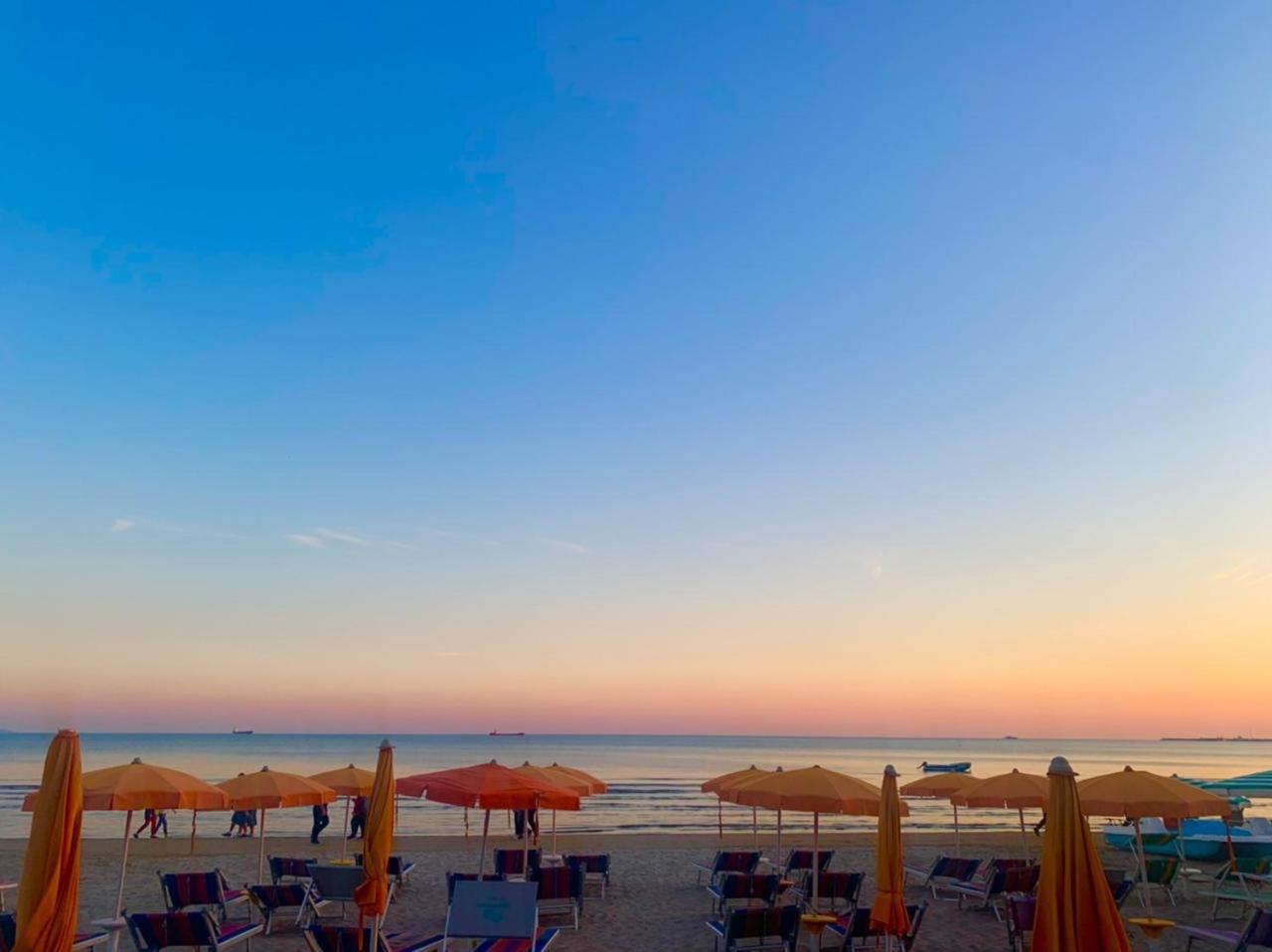 Peace Apartments Durrës Buitenkant foto